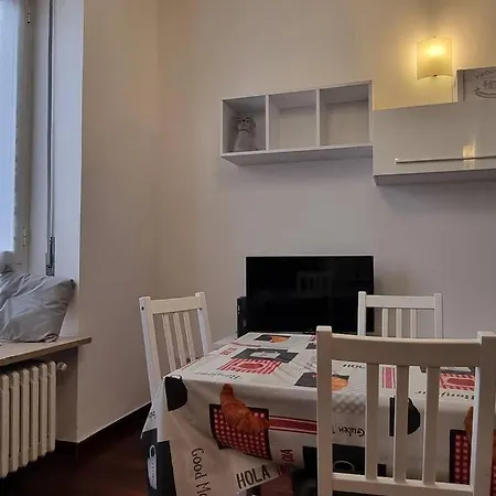 Apartment Monolocale Metro M3 Affori